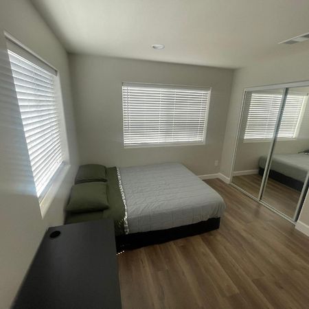 הוסטל House Downtown Oc סנטה אנה מראה חיצוני תמונה