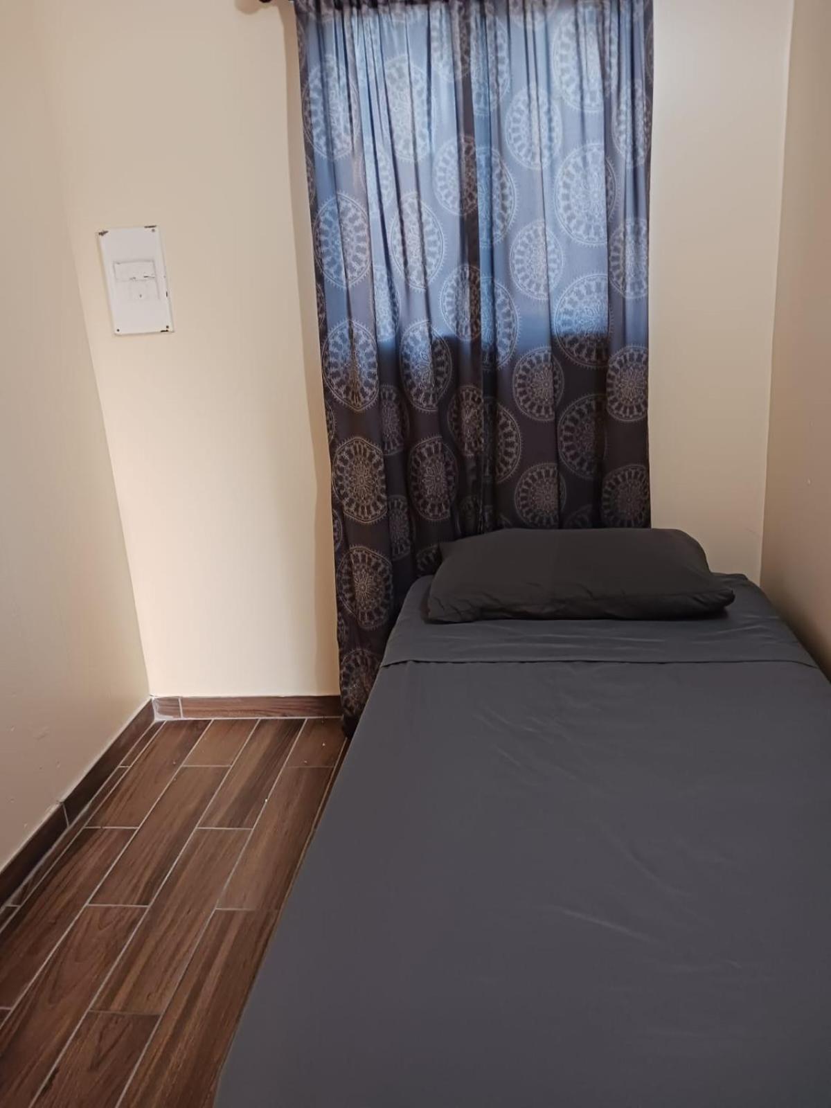 הוסטל House Downtown Oc סנטה אנה מראה חיצוני תמונה